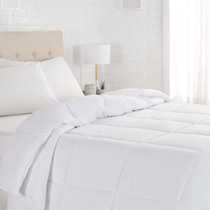 AmazonBasics Down Alternative Bed Comforter, Full / Queen, White, Light